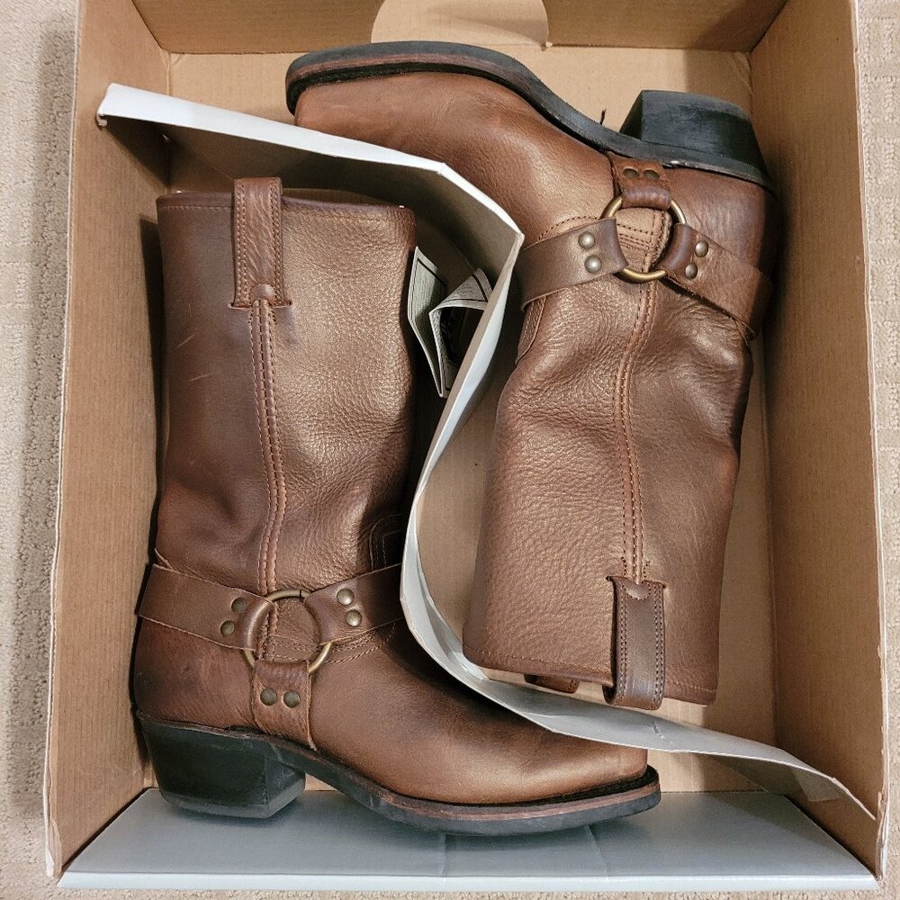 Frye Harness Boot - Brand New - Gold - Women's Size 9 - Picture 3 of 16